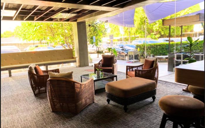 Insular Square Inn powered by Cocotel