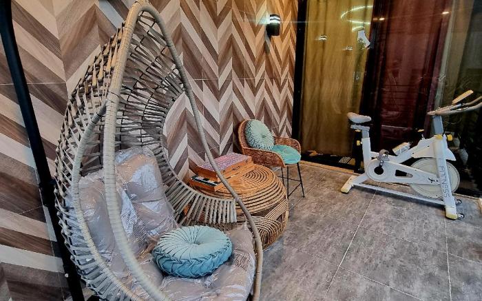 4 Bedrooms Entire House