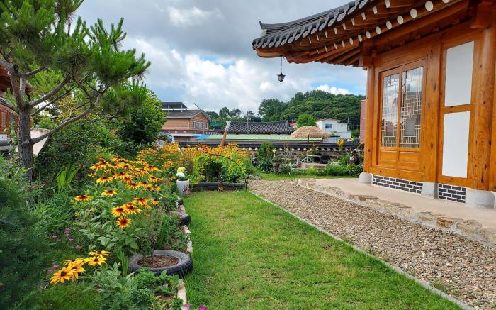 Buyeo Hanok