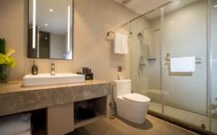 Home Inn Selected Suzhou High-tech Zone Huaihai Street Shajinqiao Metro Station
