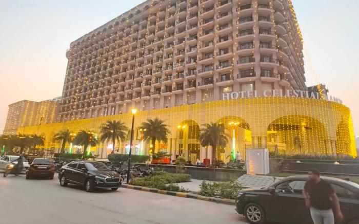 Arth Studios, Omaxe Hazratganj Gomti Nagar Ext