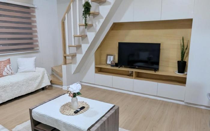 Lowrys Cosy Transient House (New Development)