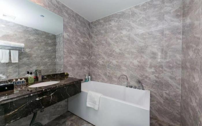 Ibis Styles Hotel Suzhou Yangcheng Lake Middle Road Metro Station