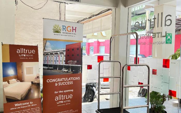 Alltrue Lite Hotel Nagoya Hill Batam