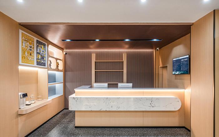IU Hotel Zhangjiakou Institute of Civil Engineering Highspeed Railway Station