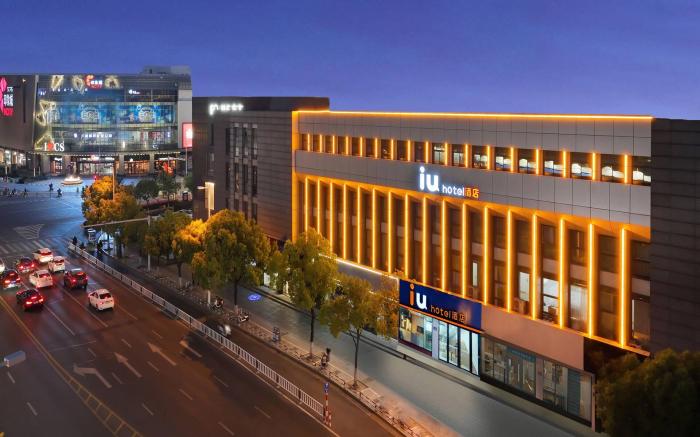 Iu Hotel Changshu Impression City