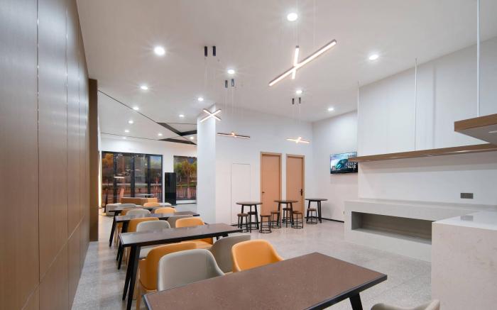 Iu Hotel Changshu Impression City