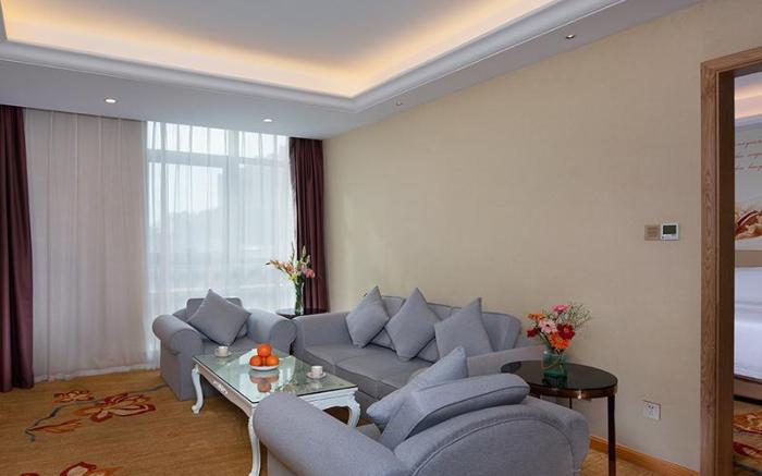 Vienna International Hotel Yongzhou Lingling Ancient City Junyue Huacheng