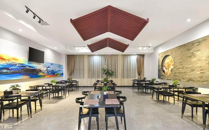 Vienna International Hotel Hezhou Zhaoping Administrative Center
