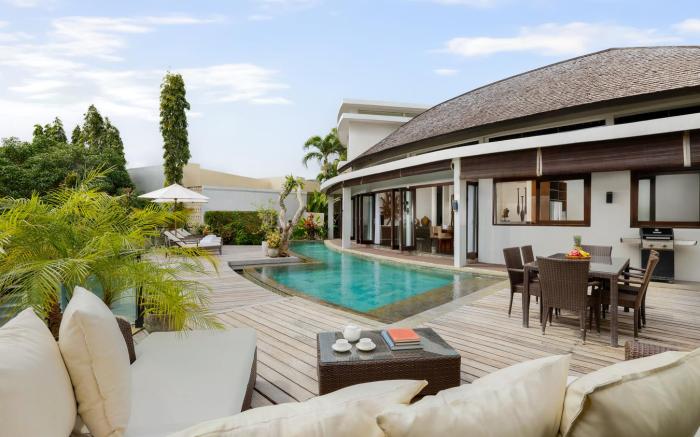 Villa Oshra by Nakula