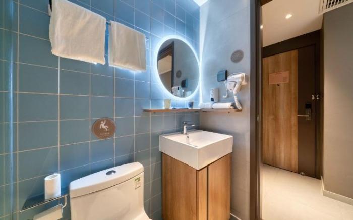 Home Inn Neo Huzhou New World