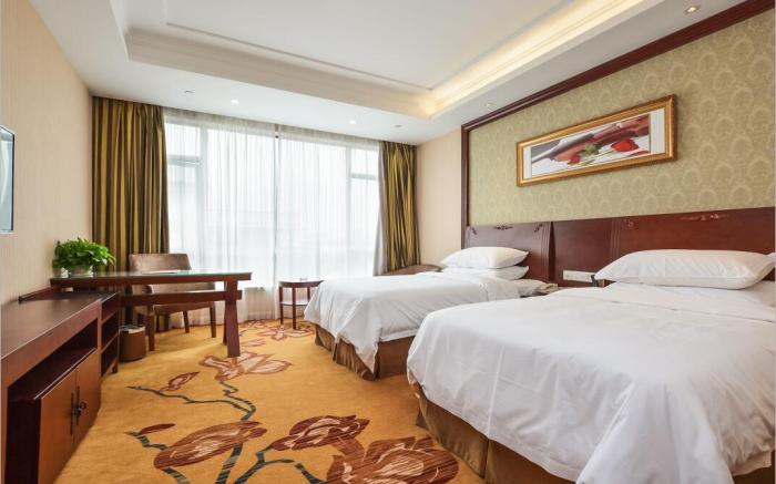 Vienna Classic Hotel Suzhou Yangcheng Lake Peninsula Huayi Film Town
