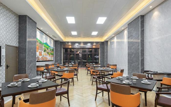 Vienna International Hotel Hunan Changde Liuye Lake