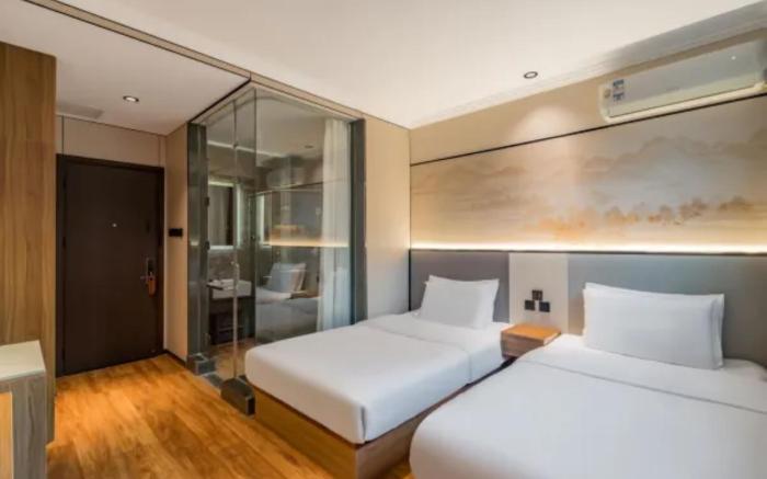 BUFFEY HOTEL - Universal Resort Jiukeshu Metro Station Branch