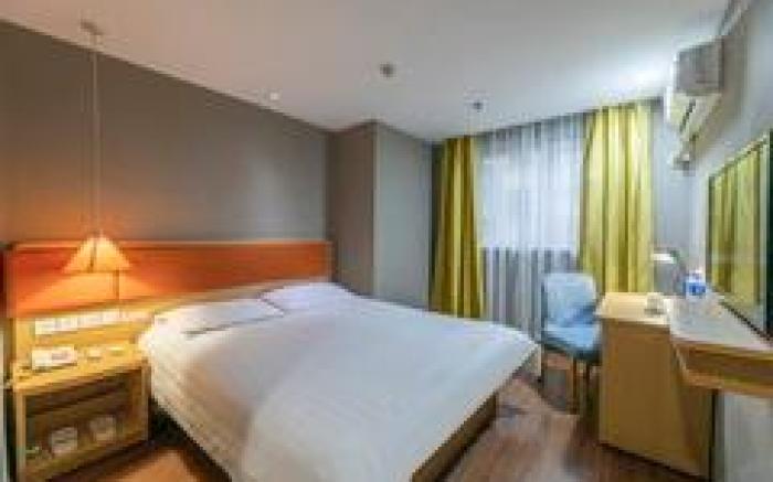 Home Inn Ningbo Railway Station Daqing Bridge Metro Station