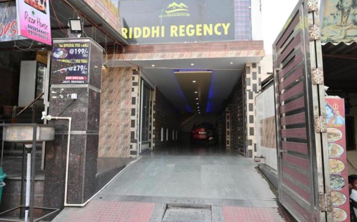 RROOMS Hotel Riddhi Regency