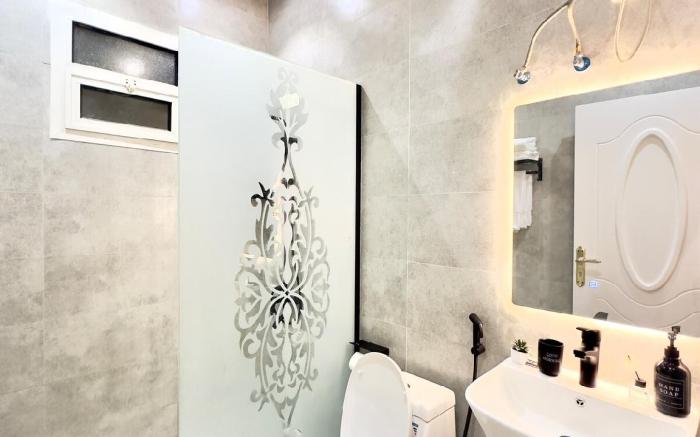 Sunset Suite in AlMalqa district