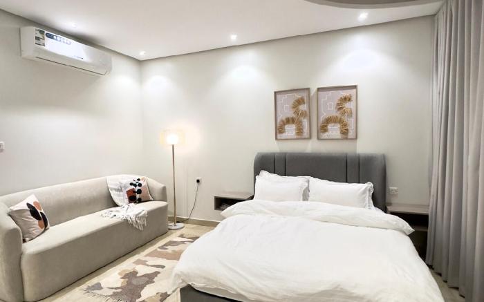 Sunshine Suite in AlMalqa district