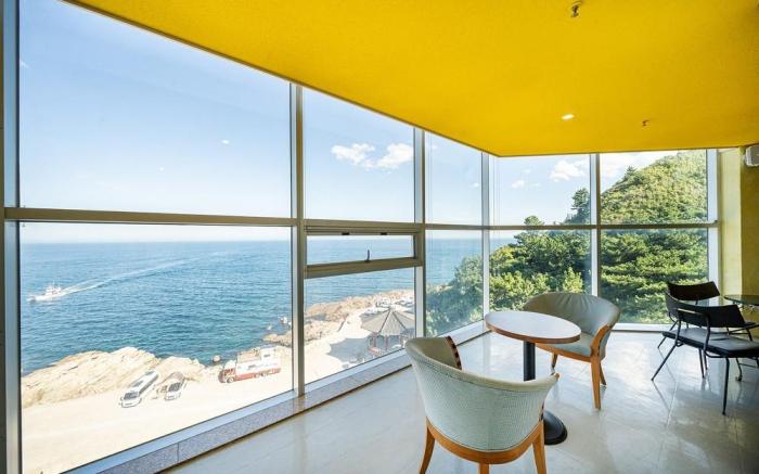 Yeongdeok Ocean View Harbor Stay