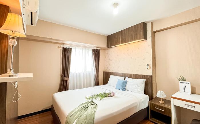 Cozy 1BR Apt at The Wave Kuningan By Travelio