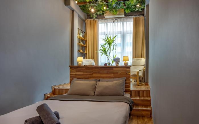 TRINH'S HOUSE - COZY FOR GROUP IN THE OLD QUATER