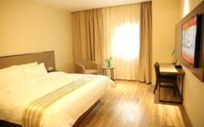 Ease Hotel Gong'an County Chanling Avenue People's Hospital