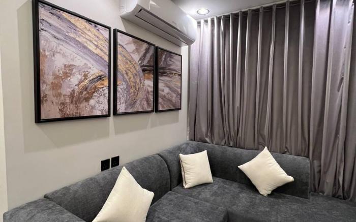 Stylish 1BR • Smart TV • Coffee Bar • Free Parking