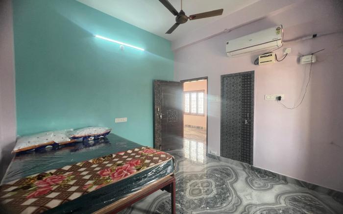 Tej Home Stays and Guest House