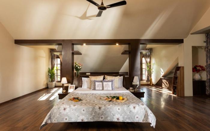 Nirvana: Luxurious Pool & Garden Villa in Vasai