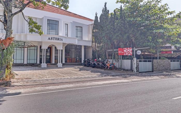 OYO 94726 Asteria Talaga Bodas