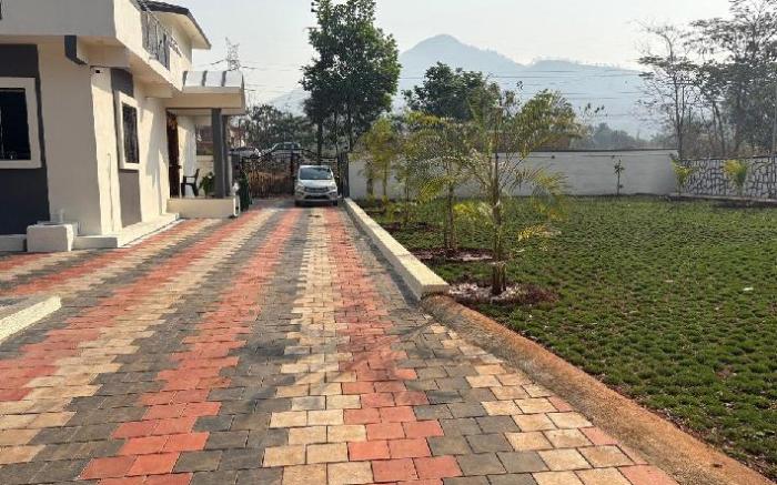 Luxury Villa w/ Pvt Pool Khopoli