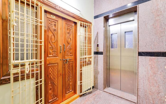 Hotel O PS5 Home Stay