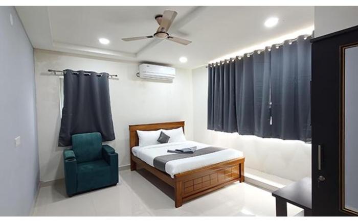 FabHotel Aashvi