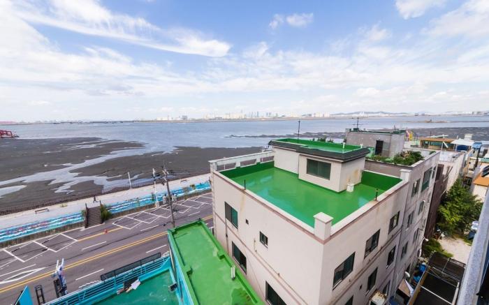 Oido Red Lighthouse Tourist  Hotel