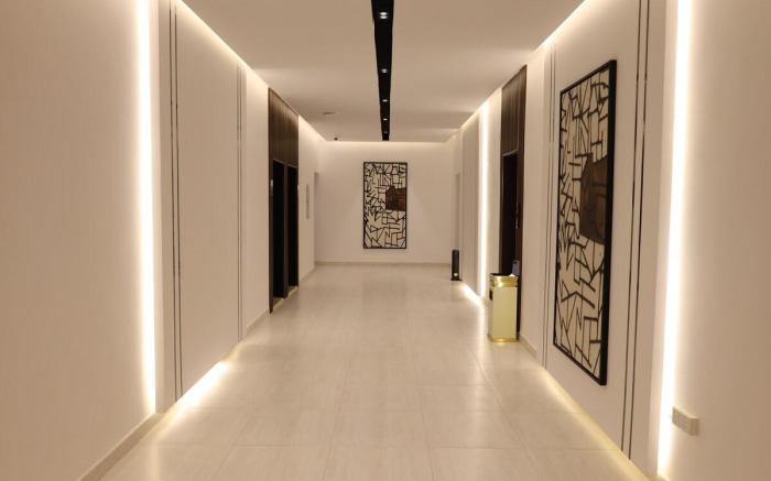 Apartment with a master bed  A17