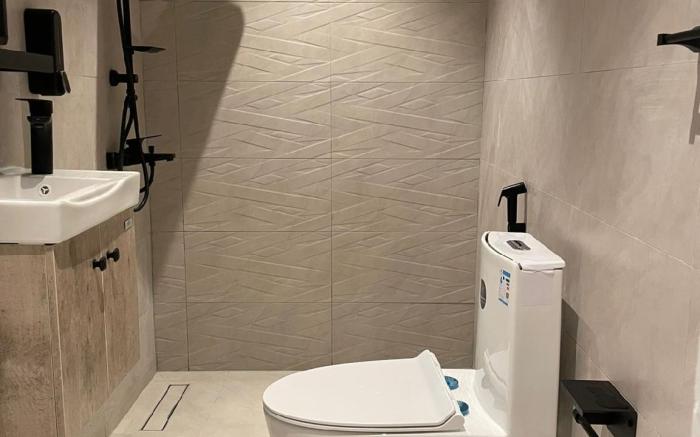 Two bedroom apartment self entry & private entranc