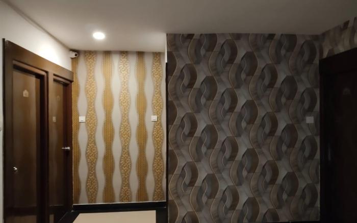 HOTEL R INN