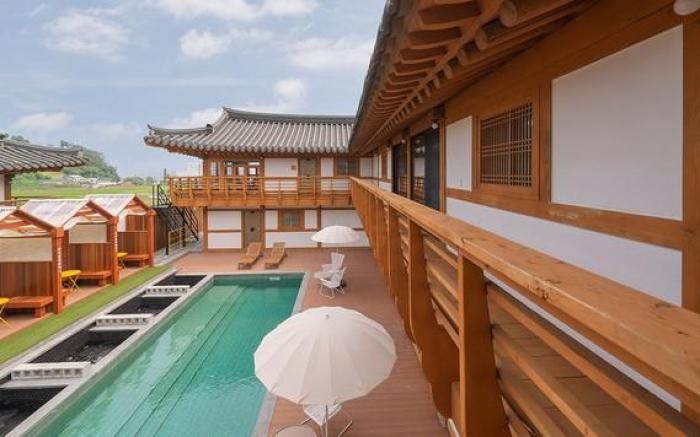 Stay At Gampo Hanok Pool Villa Pension In Gyeongju