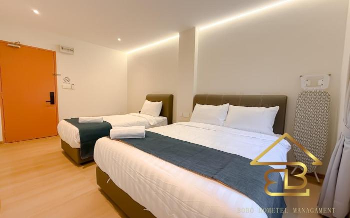 Private Triple Room @ Ipoh Town Bathroom, TV &Wifi