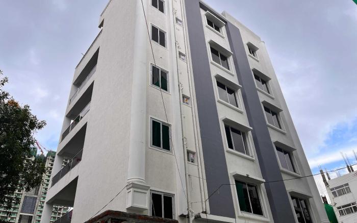 Townhouse Oak Banjara Lakeview