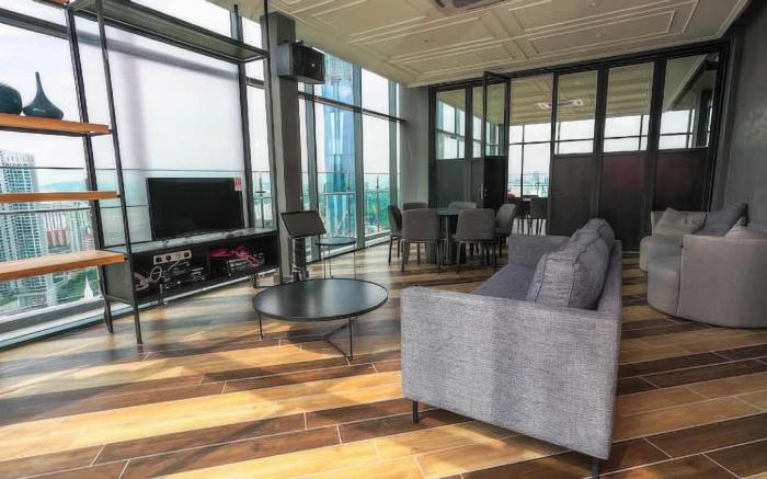 Jalan Ceylonz Suites KL