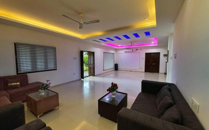 BluePebble Villa Private Pool Retreat by Homeyhuts