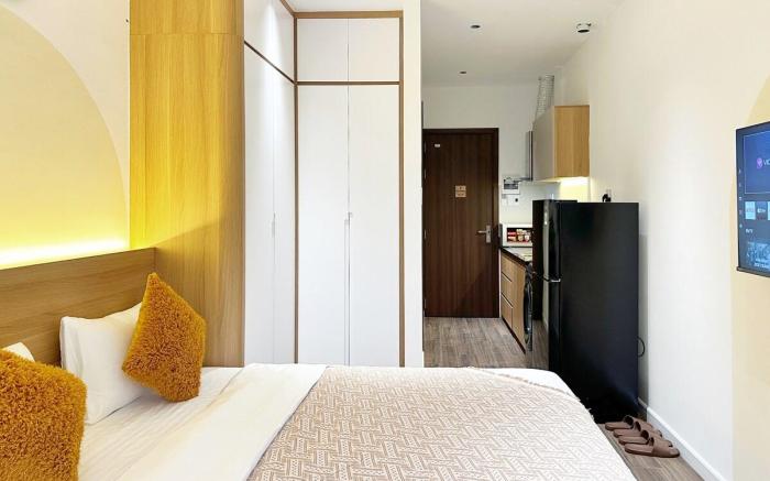 Beachside Modern Studio • Furnished • 20% Off |204