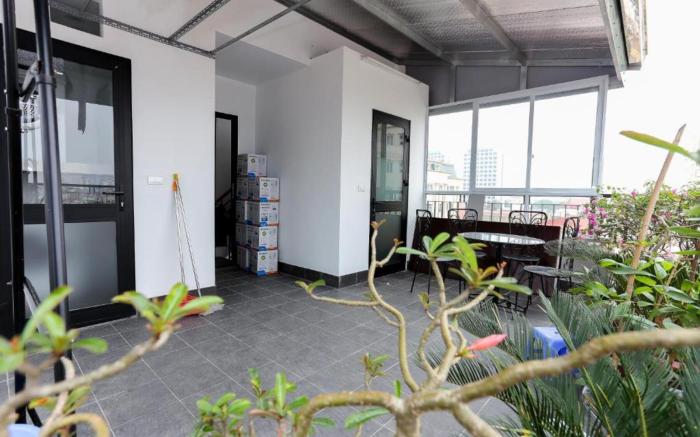 Quiet Hoang Quoc Viet Hotel & apartment