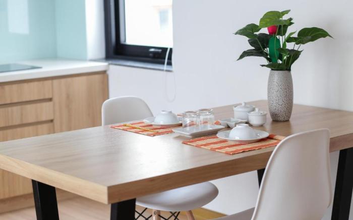 Quiet Hoang Quoc Viet Hotel & apartment