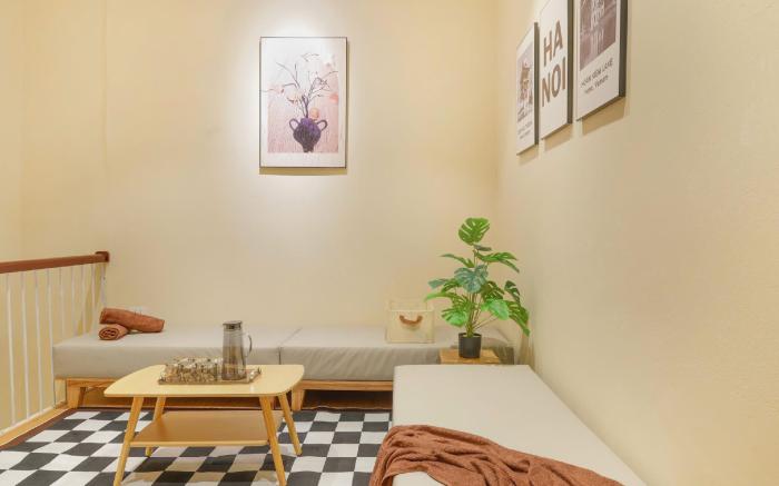 Private House/ 4Beds/ Big Balcony/ Old Quarter
