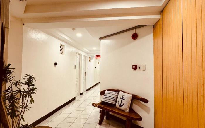 Harold’s Mansion room 211