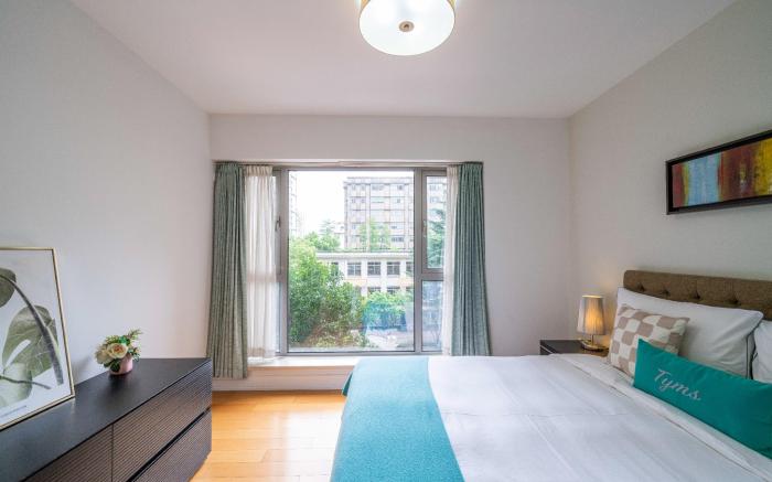 Tyms 3BR 2BA Apartment Yongxin Century Xujiahui