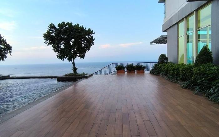 Sky Heaven Greenbay Apartment in North Jakarta