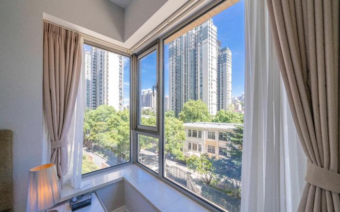 Tyms Modern 2BR 1 Living Room Suite in Xujiahui